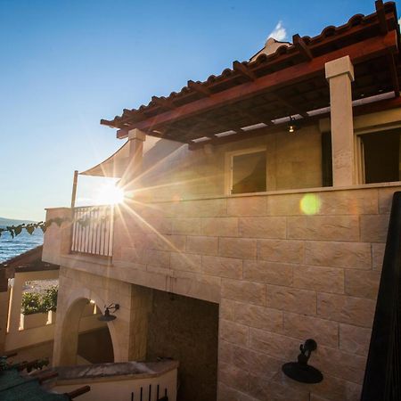 Beach Holiday Home Laura Mimice Exterior photo