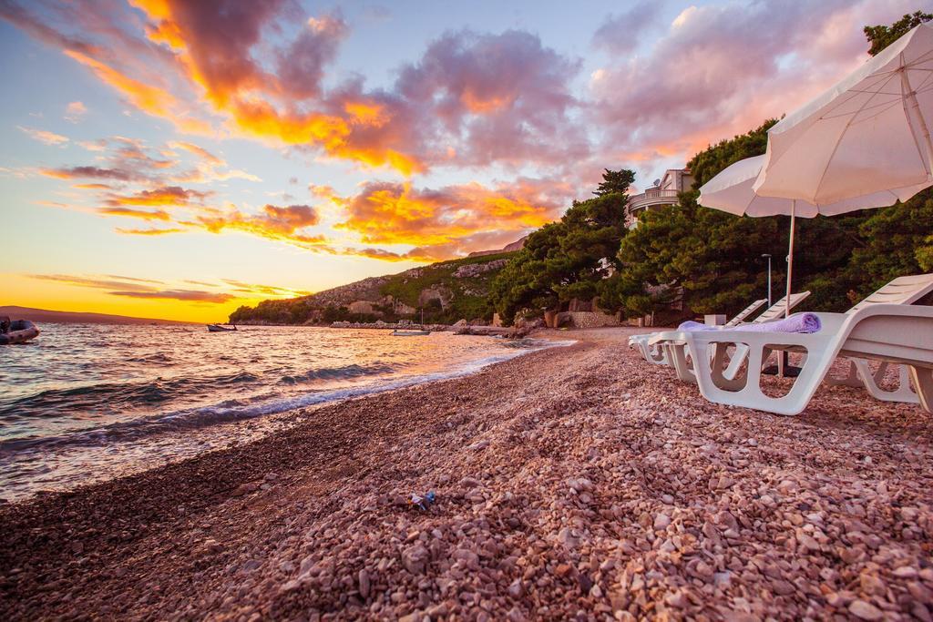 Beach Holiday Home Laura Mimice Exterior photo